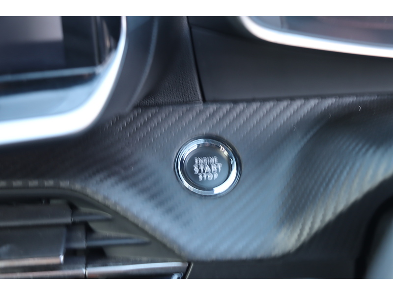 Peugeot 1.2 PURETECH GT SUV 5DR PETROL EAT AUTO HEATED SEATS SAT NAV BLUETOOTH DAB STEREO APPLE CARPLAY REAR CAMERA PARKING AIDS JUST 1 OWNER 60000 MILES SH 72-74 Mitcham Road