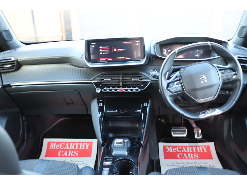 Peugeot 1.2 PURETECH GT SUV 5DR PETROL EAT AUTO HEATED SEATS SAT NAV BLUETOOTH DAB STEREO APPLE CARPLAY REAR CAMERA PARKING AIDS JUST 1 OWNER 60000 MILES SH 72-74 Mitcham Road