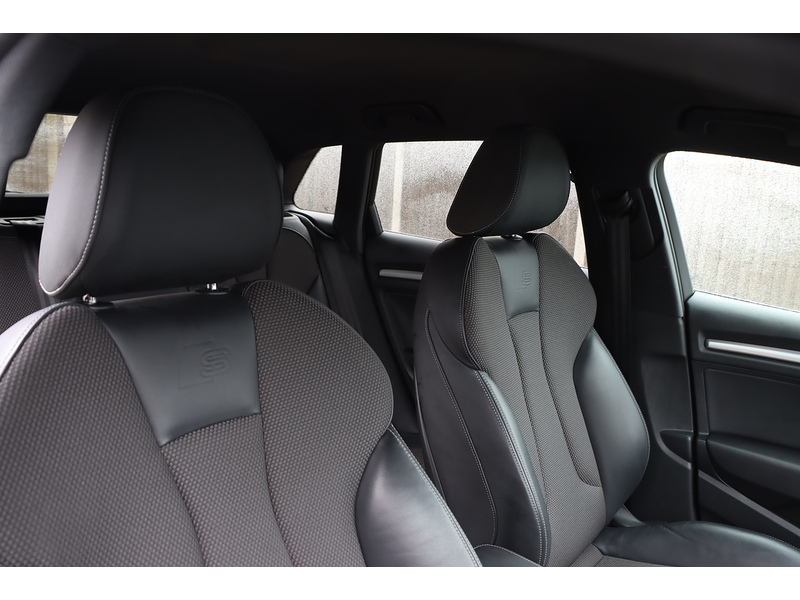 Audi 1.5 TFSI COD 35 BLACK EDITION SPORTBACK 5DR PETROL S TRONIC AUTO SATNAV BLUETOOTH DAB STEREO PARKING AIDS 2 OWNERS ONLY 78000 MILES FSH NO ULEZ CHARGE 72-74 Mitcham Road