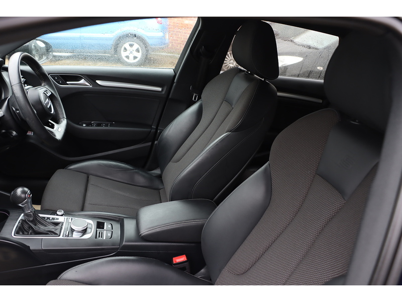 Audi 1.5 TFSI COD 35 BLACK EDITION SPORTBACK 5DR PETROL S TRONIC AUTO SATNAV BLUETOOTH DAB STEREO PARKING AIDS 2 OWNERS ONLY 78000 MILES FSH NO ULEZ CHARGE 72-74 Mitcham Road