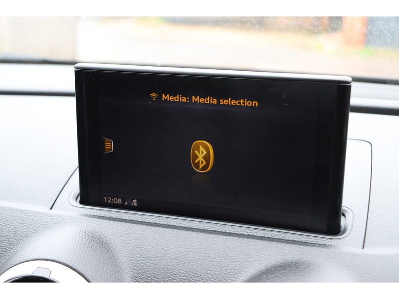 Audi 1.5 TFSI COD 35 BLACK EDITION SPORTBACK 5DR PETROL S TRONIC AUTO SATNAV BLUETOOTH DAB STEREO PARKING AIDS 2 OWNERS ONLY 78000 MILES FSH NO ULEZ CHARGE 72-74 Mitcham Road