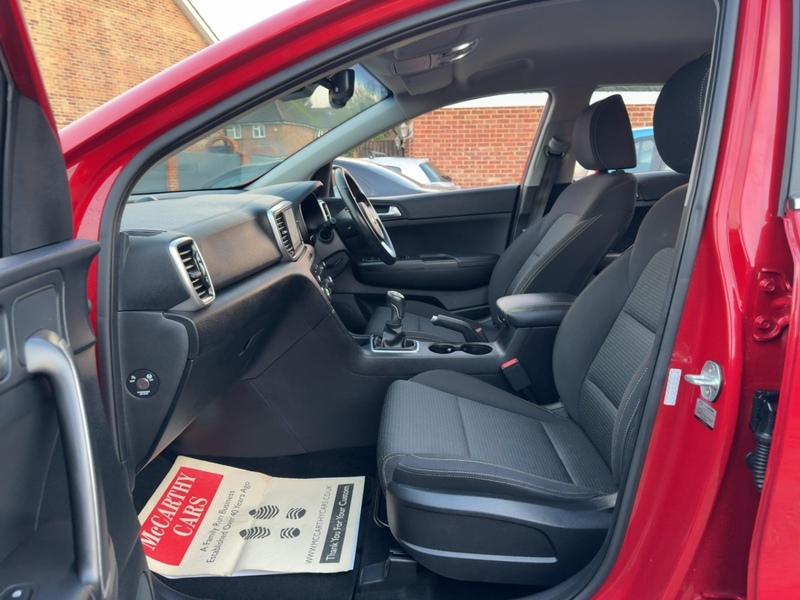 Kia 1.6 GDI 2 GPF SUV 5DR PETROL MANUAL HEATED SEATS SATNAV BLUETOOTH DAB STEREO APPLE CARPLAY REAR CAMERA PARKING AIDS JUST 2 OWNERS ONLY 16000 MILES FSH 72-74 Mitcham Road