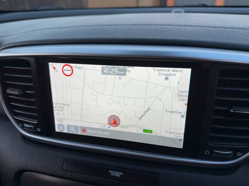 Kia 1.6 GDI 2 GPF SUV 5DR PETROL MANUAL HEATED SEATS SATNAV BLUETOOTH DAB STEREO APPLE CARPLAY REAR CAMERA PARKING AIDS JUST 2 OWNERS ONLY 16000 MILES FSH 72-74 Mitcham Road