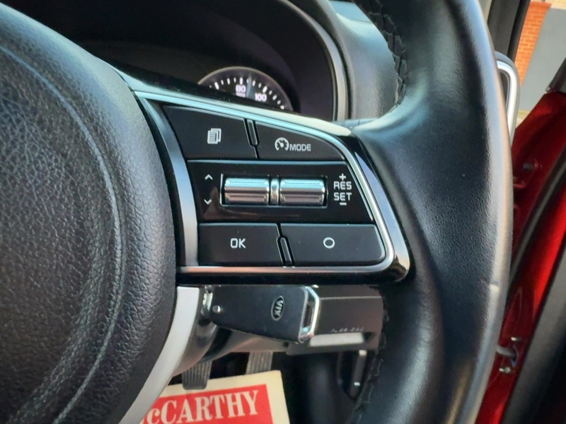 Kia 1.6 GDI 2 GPF SUV 5DR PETROL MANUAL HEATED SEATS SATNAV BLUETOOTH DAB STEREO APPLE CARPLAY REAR CAMERA PARKING AIDS JUST 2 OWNERS ONLY 16000 MILES FSH 72-74 Mitcham Road