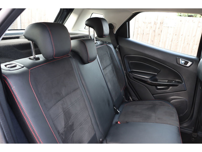 Ford 1.0T ECOBOOST GPF ST-LINE SUV 5DR PETROL MANUAL SAT NAV BLUETOOTH DAB STEREO APPLE CARPLAY REAR CAMERA PARKING AIDS JUST 1 OWNER ONLY 18000 MILES FSH 72-74 Mitcham Road