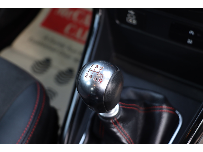 Ford 1.0T ECOBOOST GPF ST-LINE SUV 5DR PETROL MANUAL SAT NAV BLUETOOTH DAB STEREO APPLE CARPLAY REAR CAMERA PARKING AIDS JUST 1 OWNER ONLY 18000 MILES FSH 72-74 Mitcham Road