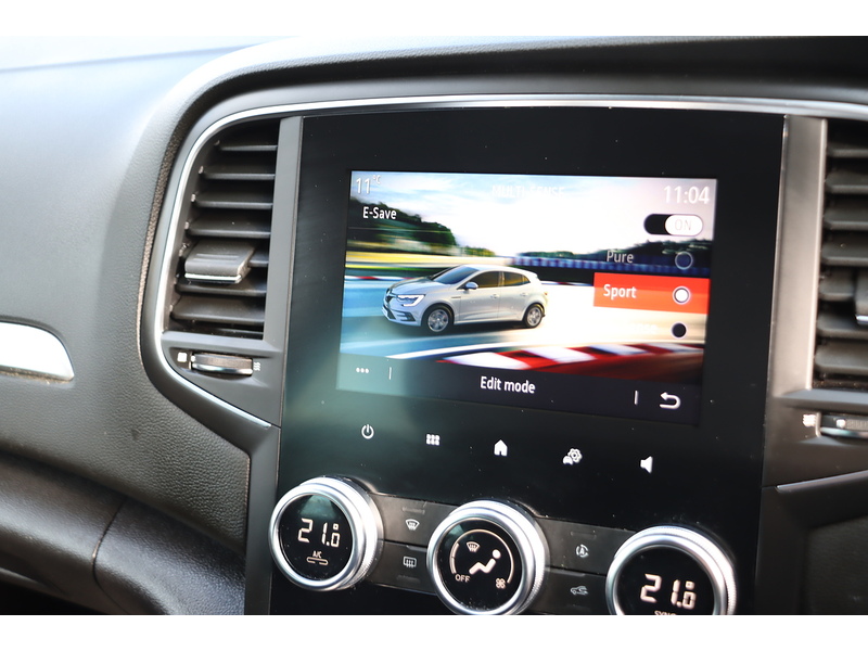 Renault 1.6 E-TECH 9.8KWH ICONIC HATCHBACK 5DR PETROL PLUG-IN HYBRID AUTO SAT NAV BLUETOOTH STEREO PARKING AIDS JUST 2 OWNERS ONLY 36000 MILES FSH 4 SERVICES 72-74 Mitcham Road