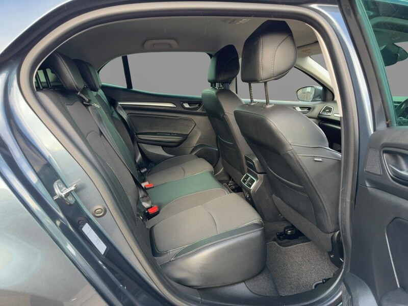 Renault 1.6 E-TECH 9.8KWH ICONIC HATCHBACK 5DR PETROL PLUG-IN HYBRID AUTO SAT NAV BLUETOOTH STEREO PARKING AIDS JUST 2 OWNERS ONLY 36000 MILES FSH 4 SERVICES 72-74 Mitcham Road