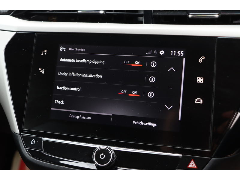 Vauxhall 1.2 SE EDITION HATCHBACK 5DR PETROL MANUAL SAT NAV BLUETOOTH DAB STEREO USB INPUT APPLE CARPLAY 1 OWNER FROM NEW ONLY 23000 MILES FSH NO ULEZ CHARGE 72-74 Mitcham Road