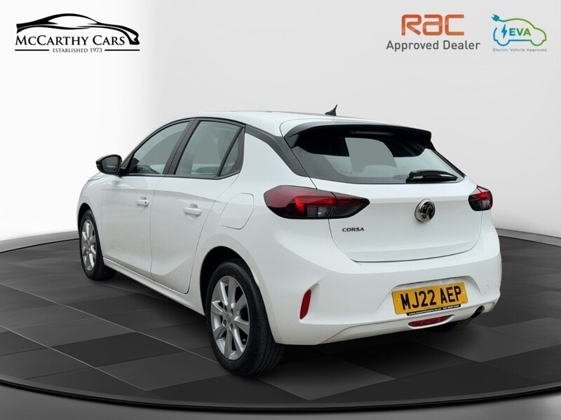 Vauxhall 1.2 SE EDITION HATCHBACK 5DR PETROL MANUAL SAT NAV BLUETOOTH DAB STEREO USB INPUT APPLE CARPLAY 1 OWNER FROM NEW ONLY 23000 MILES FSH NO ULEZ CHARGE 72-74 Mitcham Road