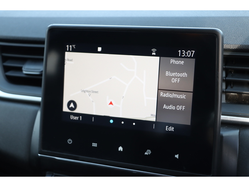 Renault 1.3 TCE ICONIC SUV 5DR PETROL MANUAL SATNAV BLUETOOTH DAB STEREO APPLE CARPLAY USB INPUT PARKING AIDS JUST 2 OWNERS ONLY 62000 MILES SH NO ULEZ CHARGE 72-74 Mitcham Road