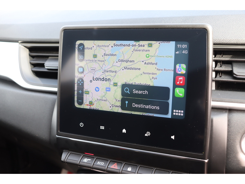 Renault 1.3 TCE ICONIC SUV 5DR PETROL MANUAL SATNAV BLUETOOTH DAB STEREO APPLE CARPLAY USB INPUT PARKING AIDS JUST 2 OWNERS ONLY 62000 MILES SH NO ULEZ CHARGE 72-74 Mitcham Road