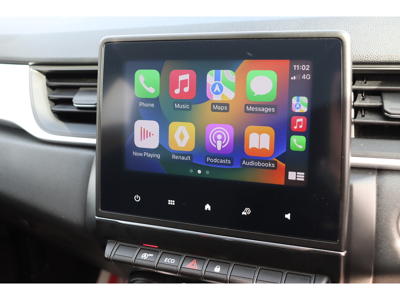 Renault 1.3 TCE ICONIC SUV 5DR PETROL MANUAL SATNAV BLUETOOTH DAB STEREO APPLE CARPLAY USB INPUT PARKING AIDS JUST 2 OWNERS ONLY 62000 MILES SH NO ULEZ CHARGE 72-74 Mitcham Road