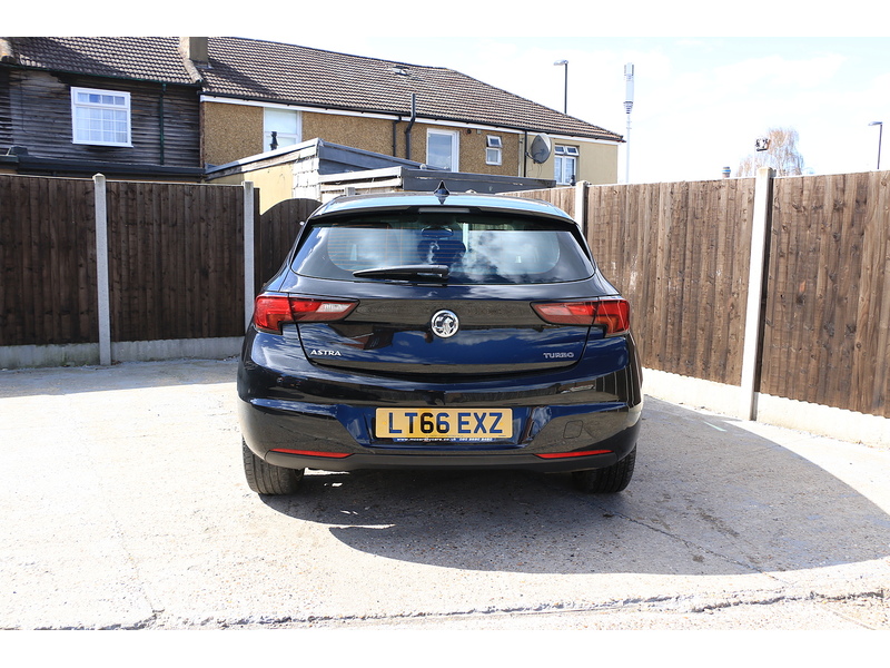 Vauxhall 1.4I TURBO ELITE NAV HATCHBACK 5DR PETROL MANUAL FULL LEATHER HEATED SEATS SATNAV BLUETOOTH DAB RADIO APPLE CARPLAY ONLY 62000 MILES SH NO ULEZ CHARGE 72-74 Mitcham Road