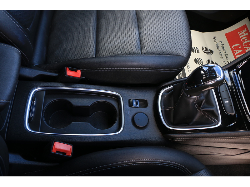 Vauxhall 1.4I TURBO ELITE NAV HATCHBACK 5DR PETROL MANUAL FULL LEATHER HEATED SEATS SATNAV BLUETOOTH DAB RADIO APPLE CARPLAY ONLY 62000 MILES SH NO ULEZ CHARGE 72-74 Mitcham Road