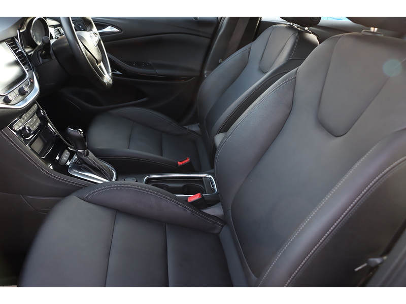 Vauxhall 1.4I TURBO GPF ELITE NAV HATCHBACK 5DR PETROL AUTO HEATED SEATS SAT NAV BLUETOOTH DAB STEREO APPLE CARPLAY PARKING AIDS 2 OWNERS ONLY 47000 MILES SH 72-74 Mitcham Road