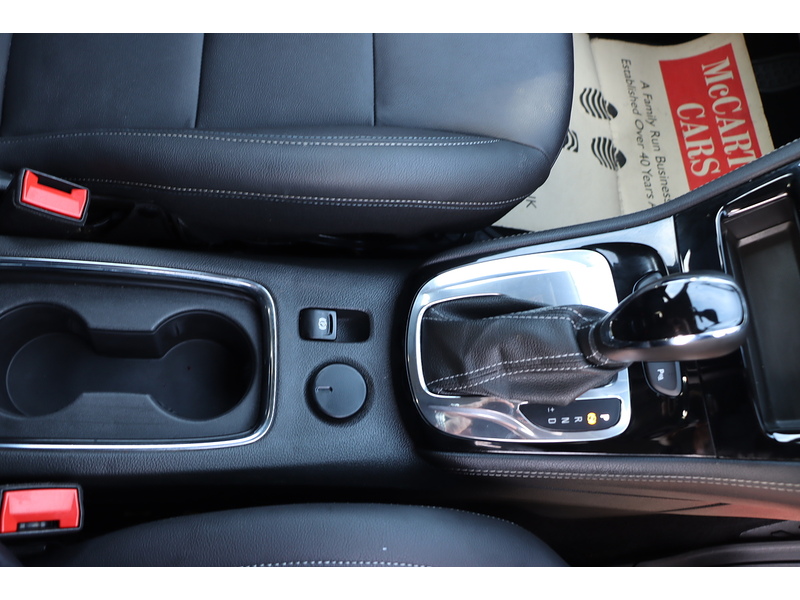 Vauxhall 1.4I TURBO GPF ELITE NAV HATCHBACK 5DR PETROL AUTO HEATED SEATS SAT NAV BLUETOOTH DAB STEREO APPLE CARPLAY PARKING AIDS 2 OWNERS ONLY 47000 MILES SH 72-74 Mitcham Road