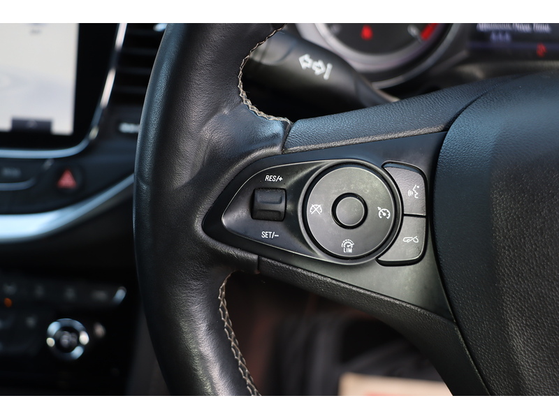 Vauxhall 1.4I TURBO GPF ELITE NAV HATCHBACK 5DR PETROL AUTO HEATED SEATS SAT NAV BLUETOOTH DAB STEREO APPLE CARPLAY PARKING AIDS 2 OWNERS ONLY 47000 MILES SH 72-74 Mitcham Road