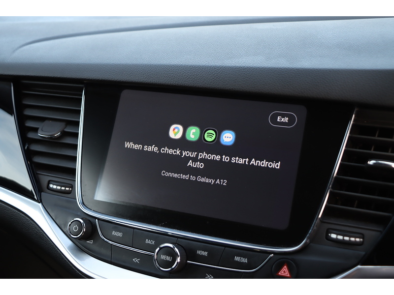 Vauxhall 1.4I TURBO GPF ELITE NAV HATCHBACK 5DR PETROL AUTO HEATED SEATS SAT NAV BLUETOOTH DAB STEREO APPLE CARPLAY PARKING AIDS 2 OWNERS ONLY 47000 MILES SH 72-74 Mitcham Road