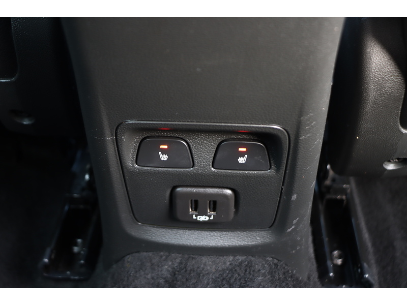 Vauxhall 1.4I TURBO GPF ELITE NAV HATCHBACK 5DR PETROL AUTO HEATED SEATS SAT NAV BLUETOOTH DAB STEREO APPLE CARPLAY PARKING AIDS 2 OWNERS ONLY 47000 MILES SH 72-74 Mitcham Road