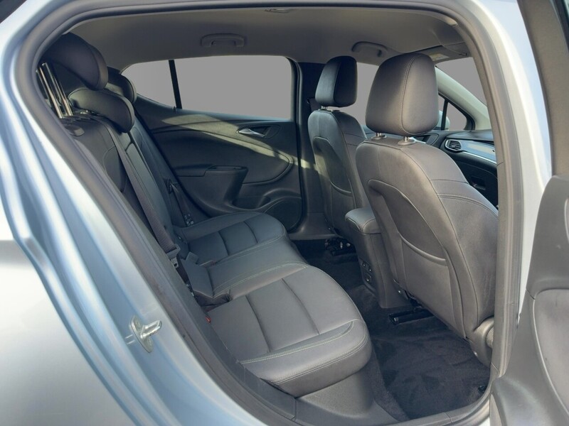 Vauxhall 1.4I TURBO GPF ELITE NAV HATCHBACK 5DR PETROL AUTO HEATED SEATS SAT NAV BLUETOOTH DAB STEREO APPLE CARPLAY PARKING AIDS 2 OWNERS ONLY 47000 MILES SH 72-74 Mitcham Road