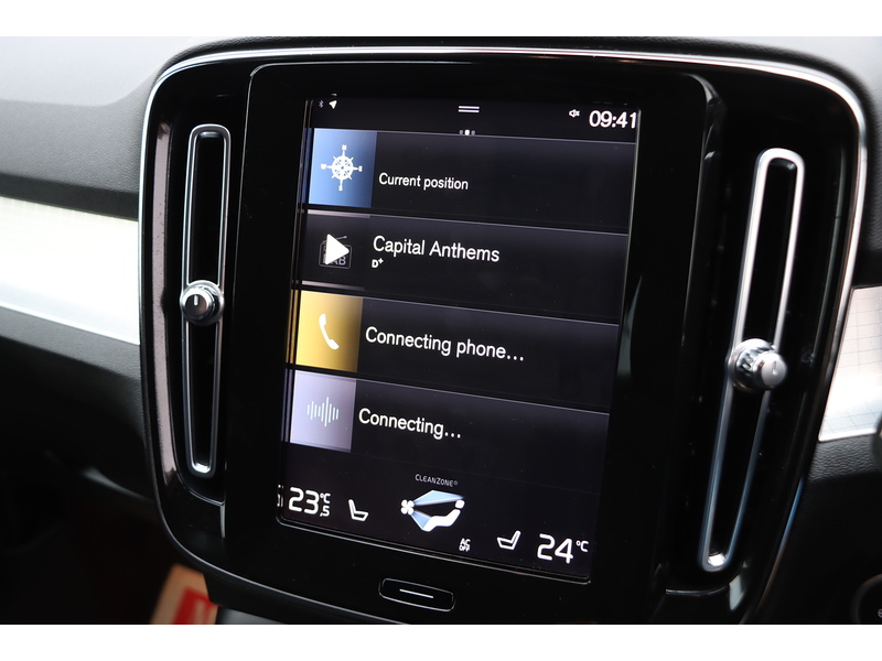 Volvo 1.5H T4 RECHARGE 10.7KWH INSCRIPTION EXPRESSION SUV 5DR PETROL PLUG-IN HYBRID AUTO HEATED SEATS SAT NAV BLUETOOTH PARKING AIDS 1 OWNER 77000 MILES FSH 72-74 Mitcham Road