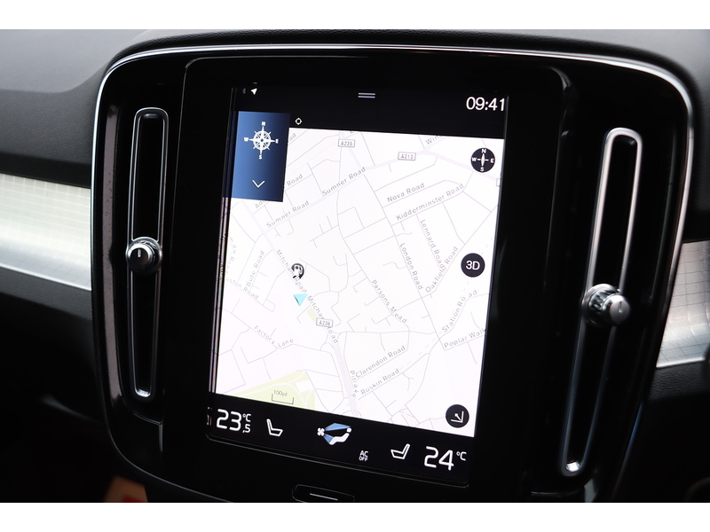 Volvo 1.5H T4 RECHARGE 10.7KWH INSCRIPTION EXPRESSION SUV 5DR PETROL PLUG-IN HYBRID AUTO HEATED SEATS SAT NAV BLUETOOTH PARKING AIDS 1 OWNER 77000 MILES FSH 72-74 Mitcham Road