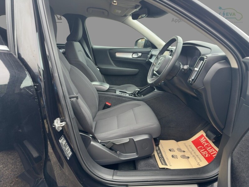 Volvo 1.5H T4 RECHARGE 10.7KWH INSCRIPTION EXPRESSION SUV 5DR PETROL PLUG-IN HYBRID AUTO HEATED SEATS SAT NAV BLUETOOTH PARKING AIDS 1 OWNER 77000 MILES FSH 72-74 Mitcham Road