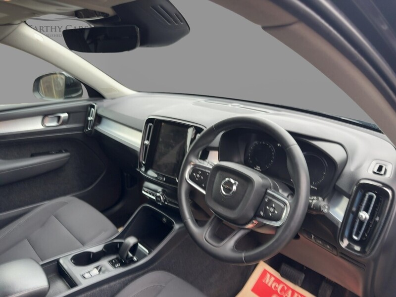 Volvo 1.5H T4 RECHARGE 10.7KWH INSCRIPTION EXPRESSION SUV 5DR PETROL PLUG-IN HYBRID AUTO HEATED SEATS SAT NAV BLUETOOTH PARKING AIDS 1 OWNER 77000 MILES FSH 72-74 Mitcham Road