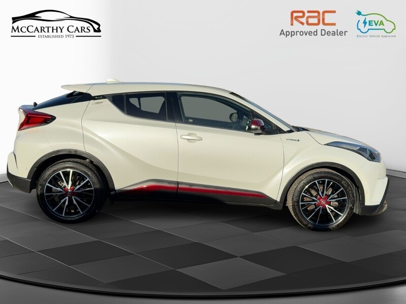 Toyota 1.8 VVT-H EXCEL SUV 5DR PETROL HYBRID CVT AUTO HEATED SEATS SAT NAV BLUETOOTH DAB STEREO REAR CAMERA PARKING AIDS 2 OWNERS 76000 MILES FSH 8 SERVICES 72-74 Mitcham Road