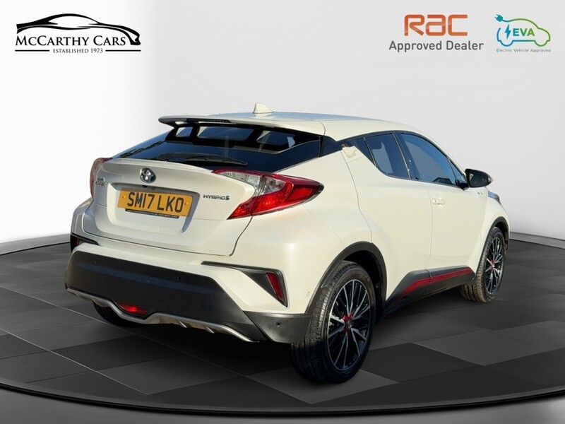 Toyota 1.8 VVT-H EXCEL SUV 5DR PETROL HYBRID CVT AUTO HEATED SEATS SAT NAV BLUETOOTH DAB STEREO REAR CAMERA PARKING AIDS 2 OWNERS 76000 MILES FSH 8 SERVICES 72-74 Mitcham Road