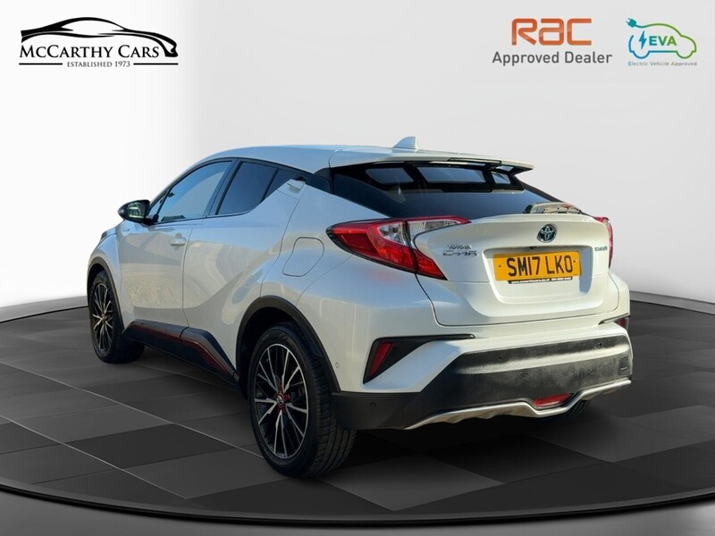 Toyota 1.8 VVT-H EXCEL SUV 5DR PETROL HYBRID CVT AUTO HEATED SEATS SAT NAV BLUETOOTH DAB STEREO REAR CAMERA PARKING AIDS 2 OWNERS 76000 MILES FSH 8 SERVICES 72-74 Mitcham Road