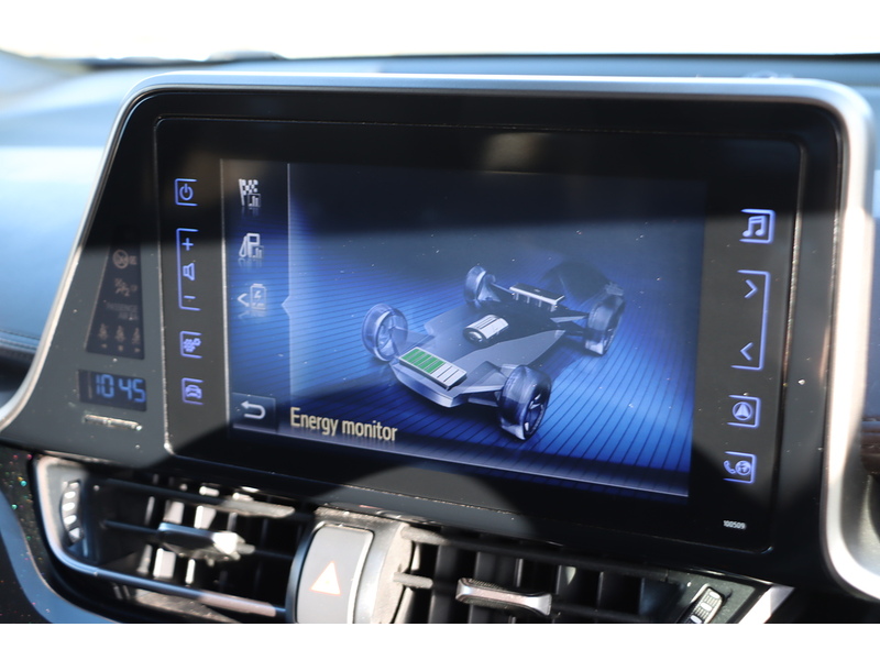 Toyota 1.8 VVT-H EXCEL SUV 5DR PETROL HYBRID CVT AUTO HEATED SEATS SAT NAV BLUETOOTH DAB STEREO REAR CAMERA PARKING AIDS 2 OWNERS 76000 MILES FSH 8 SERVICES 72-74 Mitcham Road