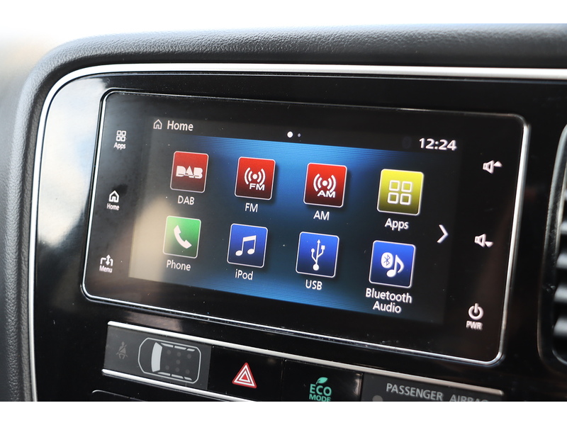 Mitsubishi 2.0 MIVEC 4 SUV 5DR PETROL CVT 4WD AUTO 7 SEATER HEATED SEATS SATNAV BLUETOOTH DAB RADIO APPLE CARPLAY REAR & 360 CAMERA JUST 2 OWNERS 62000 MILES FSH 72-74 Mitcham Road