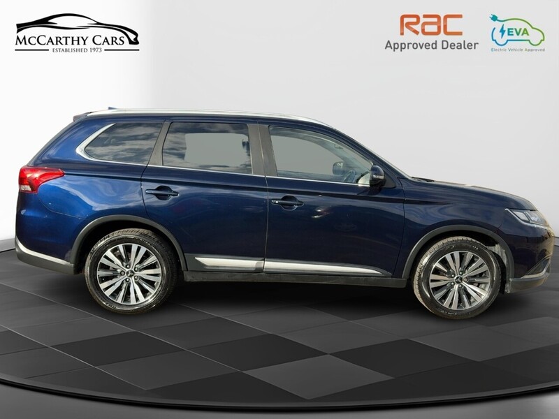 Mitsubishi 2.0 MIVEC 4 SUV 5DR PETROL CVT 4WD AUTO 7 SEATER HEATED SEATS SATNAV BLUETOOTH DAB RADIO APPLE CARPLAY REAR & 360 CAMERA JUST 2 OWNERS 62000 MILES FSH 72-74 Mitcham Road