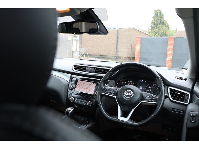 Nissan 1.3 DIG-T N-MOTION SUV 5DR PETROL DCT AUTO HEATED SEATS SAT NAV BLUETOOTH DAB STEREO APPLE CARPLAY REAR CAMERA PARKING AIDS 2 OWNERS 50000 MILES FSH 72-74 Mitcham Road