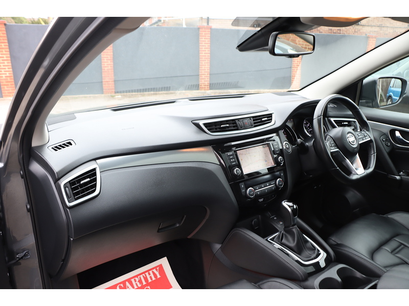 Nissan 1.3 DIG-T N-MOTION SUV 5DR PETROL DCT AUTO HEATED SEATS SAT NAV BLUETOOTH DAB STEREO APPLE CARPLAY REAR CAMERA PARKING AIDS 2 OWNERS 50000 MILES FSH 72-74 Mitcham Road
