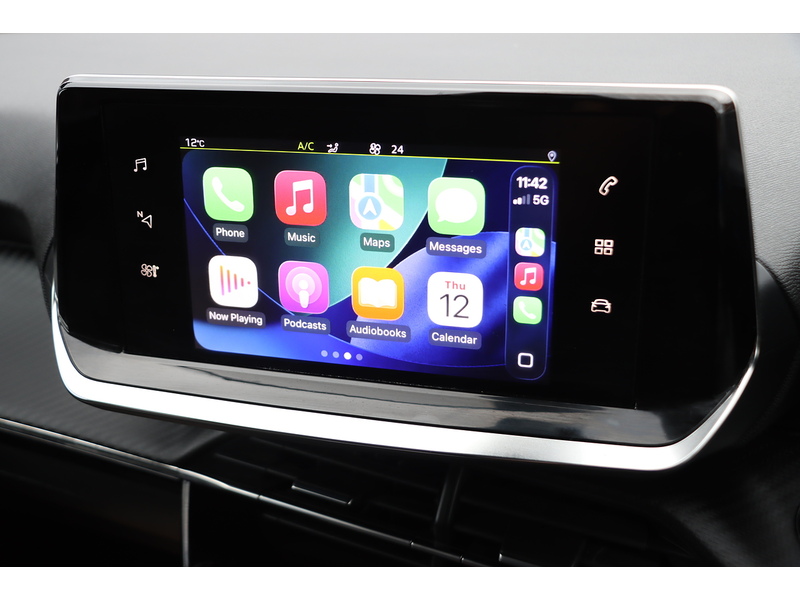 Peugeot 1.2 PURETECH ALLURE PREMIUM SUV 5DR PETROL MANUAL SATNAV BLUETOOTH DAB STEREO APPLE CARPLAY REAR CAMERA PARKING AIDS JUST 1 OWNER ONLY 42000 MILES FSH 72-74 Mitcham Road