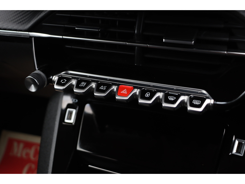 Peugeot 1.2 PURETECH ALLURE PREMIUM SUV 5DR PETROL MANUAL SATNAV BLUETOOTH DAB STEREO APPLE CARPLAY REAR CAMERA PARKING AIDS JUST 1 OWNER ONLY 42000 MILES FSH 72-74 Mitcham Road