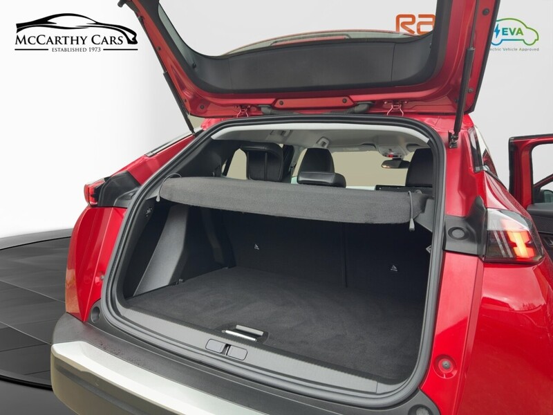 Peugeot 1.2 PURETECH ALLURE PREMIUM SUV 5DR PETROL MANUAL SATNAV BLUETOOTH DAB STEREO APPLE CARPLAY REAR CAMERA PARKING AIDS JUST 1 OWNER ONLY 42000 MILES FSH 72-74 Mitcham Road