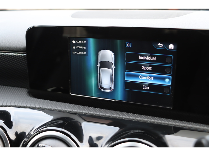 Mercedes-Benz A180 1.3 SPORT HATCHBACK 5DR PETROL 7G-DCT AUTO SAT NAV BLUETOOTH DAB STEREO REAR CAMERA PARKING AIDS JUST 1 OWNER ONLY 42000 MILES SH NO ULEZ CHARGE 72-74 Mitcham Road