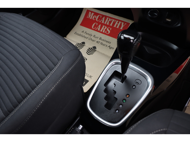 Toyota 1.5 VVT-H DESIGN HATCHBACK 5DR PETROL HYBRID E-CVT AUTO SAT NAV BLUETOOTH DAB STEREO REAR CAMERA JUST 2 OWNERS 67000 MILES FSH 10 SERVICES £20 TO TAX 72-74 Mitcham Road