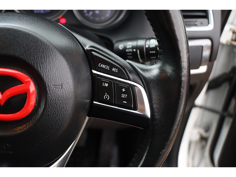 Mazda 2.0 SKYACTIV-G Sport Nav SUV 5dr Petrol Manual Euro 6 (s/s) (165 ps) 72-74 Mitcham Road