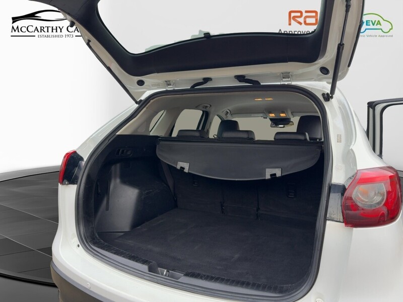 Mazda 2.0 SKYACTIV-G Sport Nav SUV 5dr Petrol Manual Euro 6 (s/s) (165 ps) 72-74 Mitcham Road