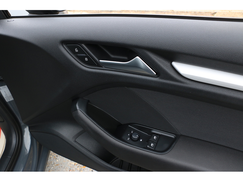 Audi 1.0 TFSI SE Hatchback 3dr Petrol Manual Euro 6 (s/s) (116 ps) 72-74 Mitcham Road