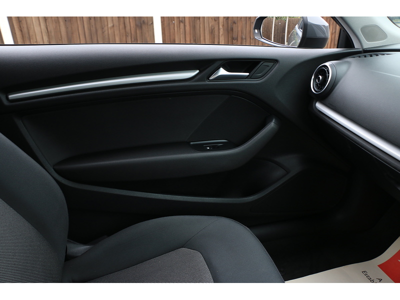 Audi 1.0 TFSI SE Hatchback 3dr Petrol Manual Euro 6 (s/s) (116 ps) 72-74 Mitcham Road