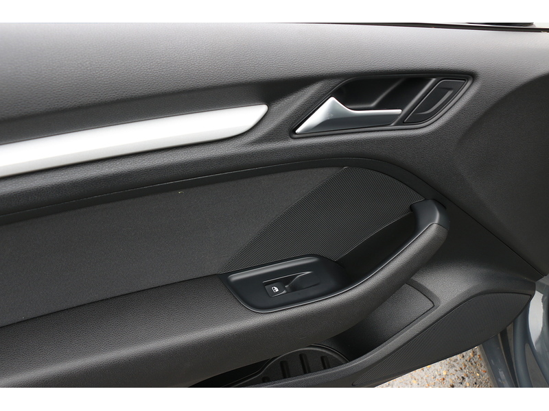 Audi 1.0 TFSI SE Hatchback 3dr Petrol Manual Euro 6 (s/s) (116 ps) 72-74 Mitcham Road