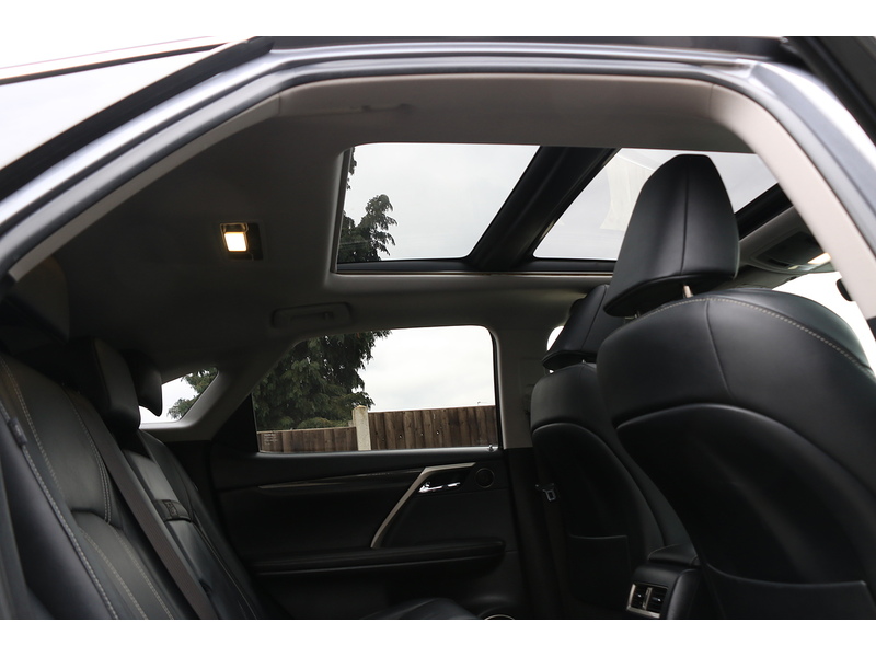 Lexus 3.5 V6 LUXURY SUV 5DR PETROL HYBRID CVT 4WD AUTO SUNROOF HEATED SEATS SATNAV BLUETOOTH DAB STEREO REAR CAMERA PARKING AIDS 75000 MILES FSH 5 SERVICES 72-74 Mitcham Road