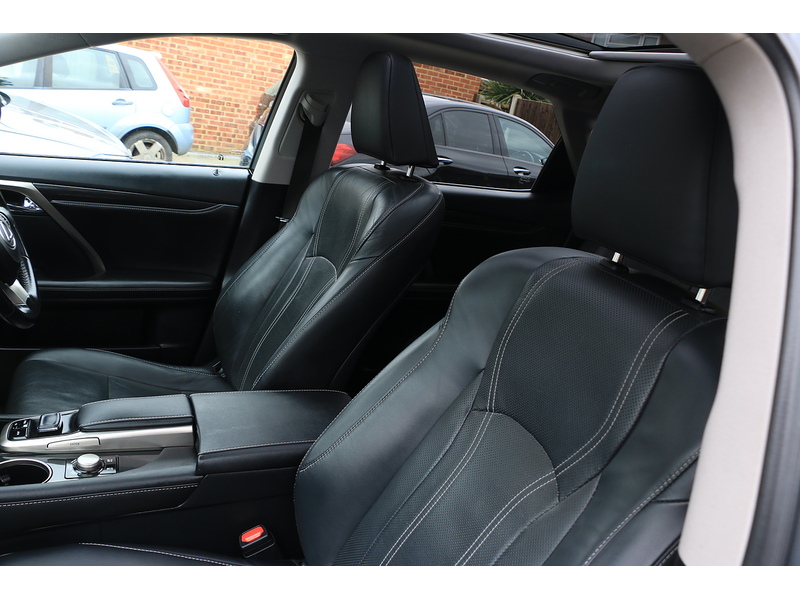 Lexus 3.5 V6 LUXURY SUV 5DR PETROL HYBRID CVT 4WD AUTO SUNROOF HEATED SEATS SATNAV BLUETOOTH DAB STEREO REAR CAMERA PARKING AIDS 75000 MILES FSH 5 SERVICES 72-74 Mitcham Road