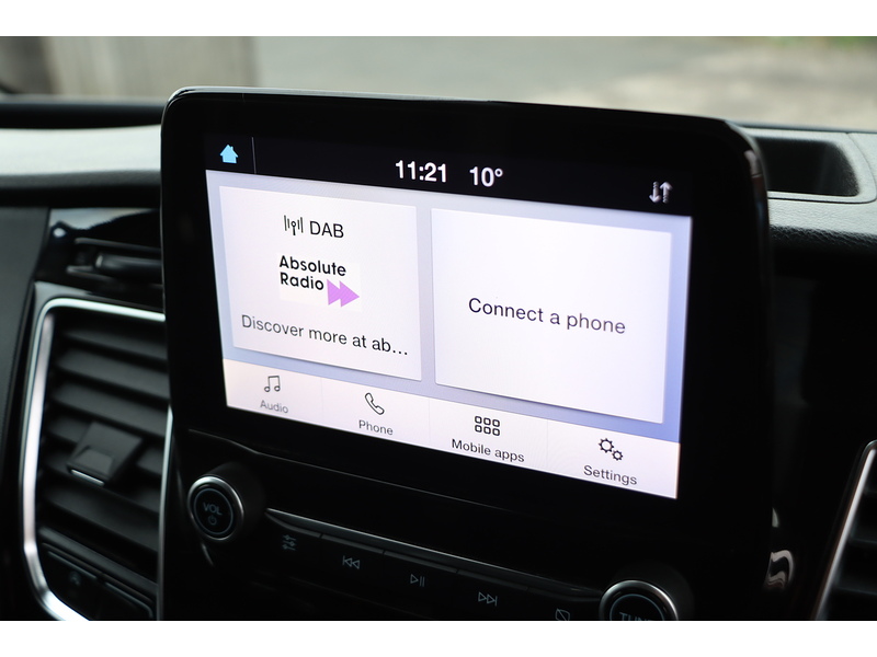 Ford 2.0 300 ECOBLUE LIMITED PANEL VAN 5DR DIESEL MANUAL HEATED SEATS SAT NAV BLUETOOTH DAB STEREO APPLE CARPLAY REAR CAM PARKING AIDS 2 OWNERS 51000 MILES 72-74 Mitcham Road